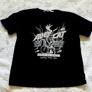 NEW Pam & Gela tee- Alley Cat- Size Small